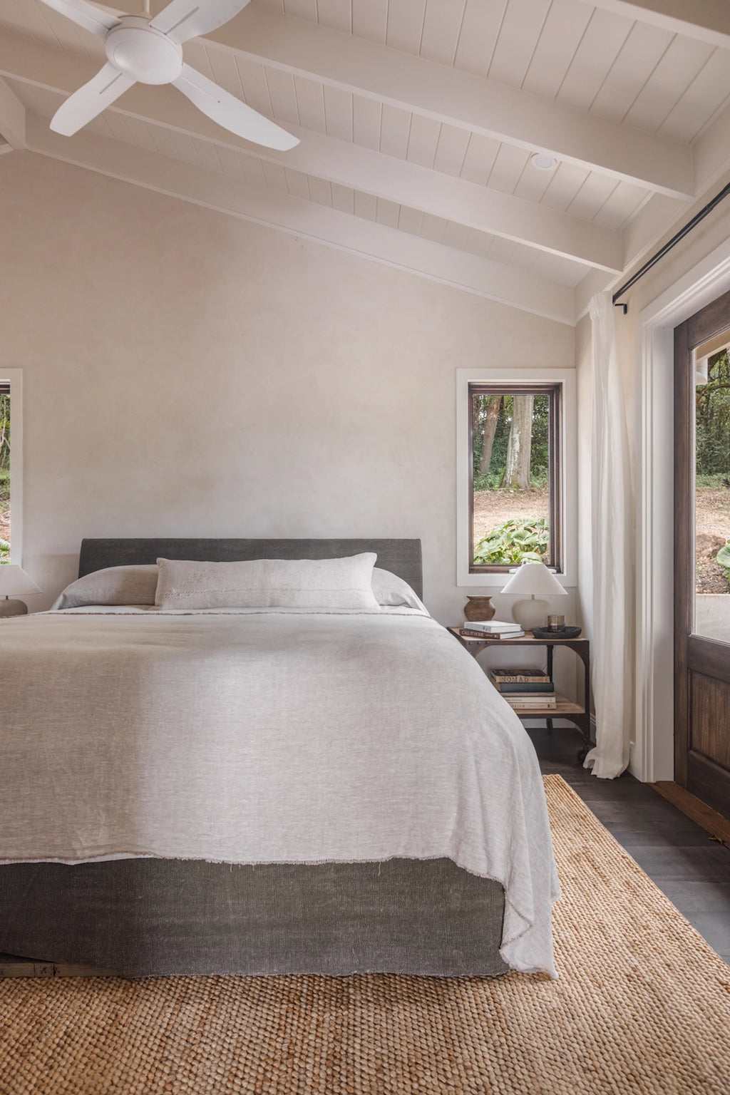 Gaia Loop Weave Jute Rug in Natural