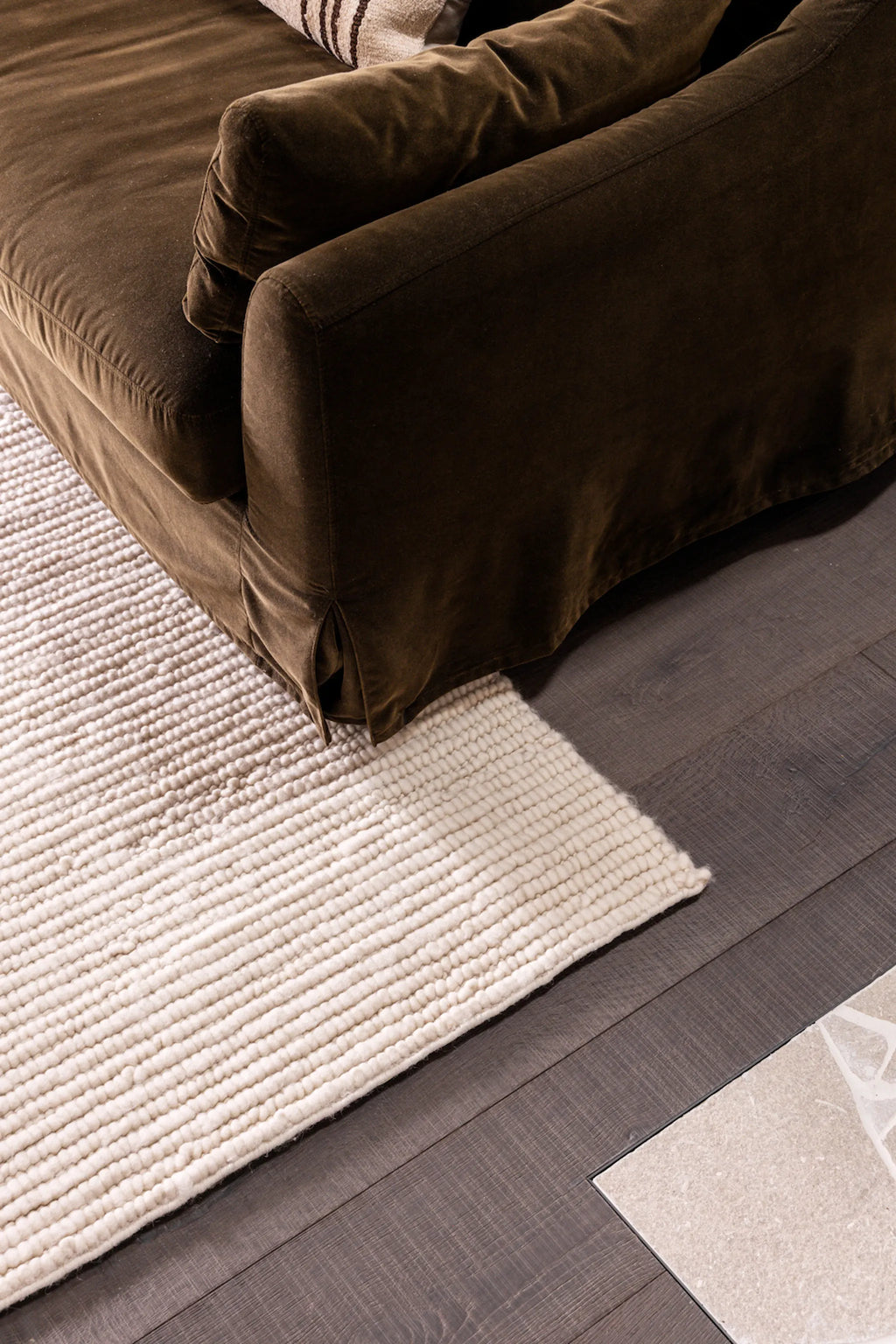 Bangalow Undyed New Zealand Wool Rug in White