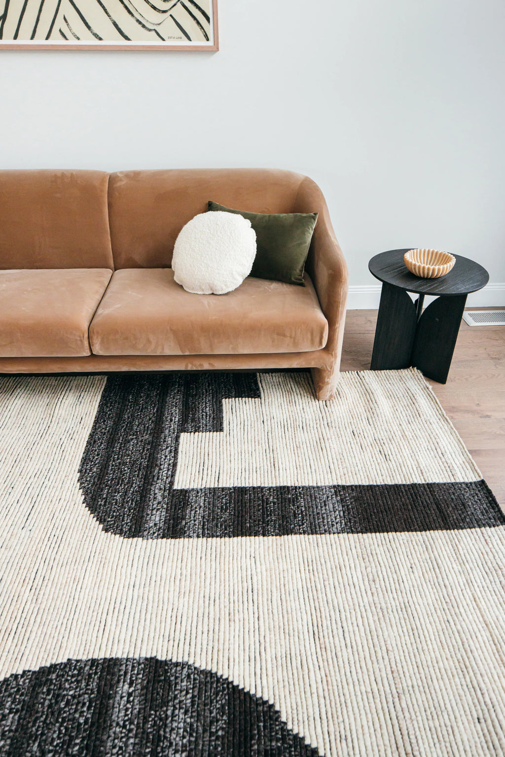 Leblon Abstract Pattern New Zealand Wool Rug in Beige and Charcoal