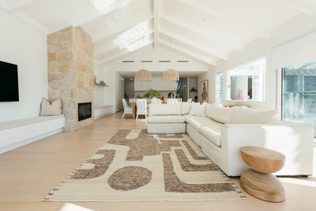 Leblon Abstract Pattern New Zealand Wool Rug in Natural