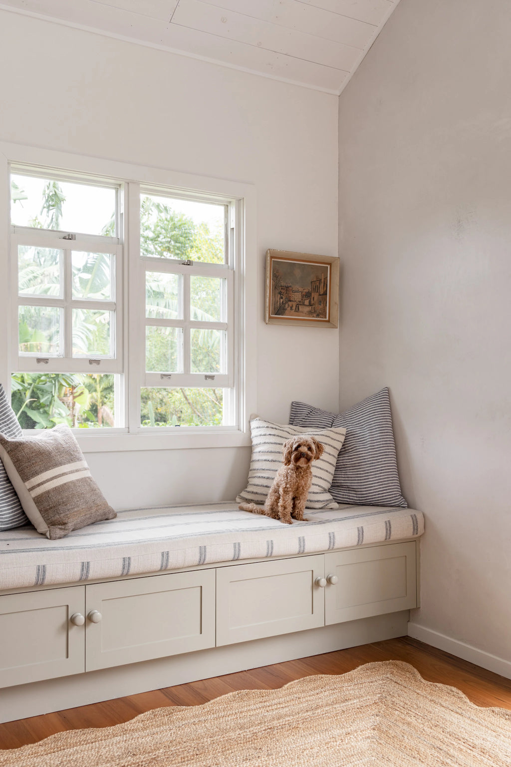 Marigold Wavy Jute Rug in Natural