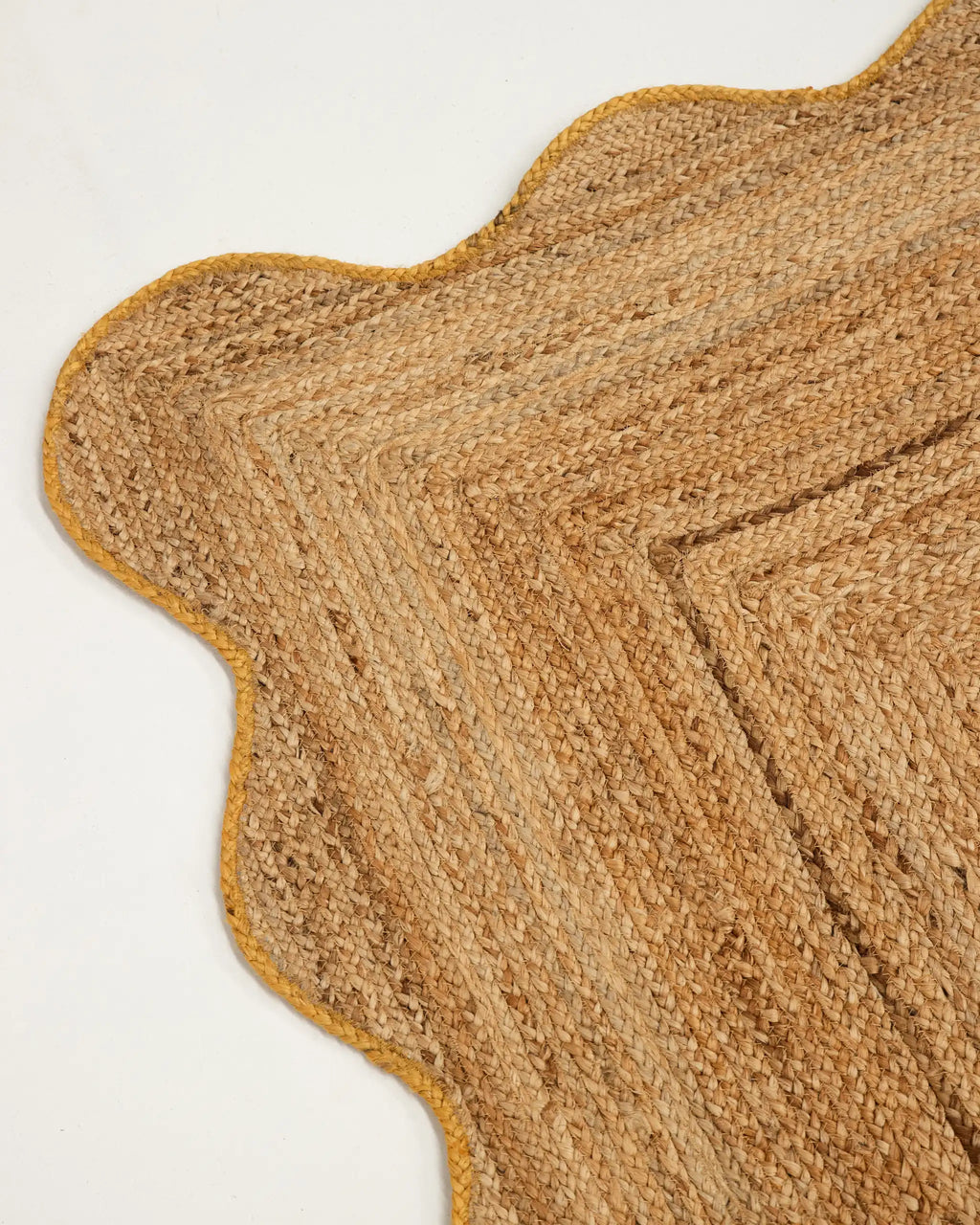 Marigold Wavy Jute Rug in Mustard