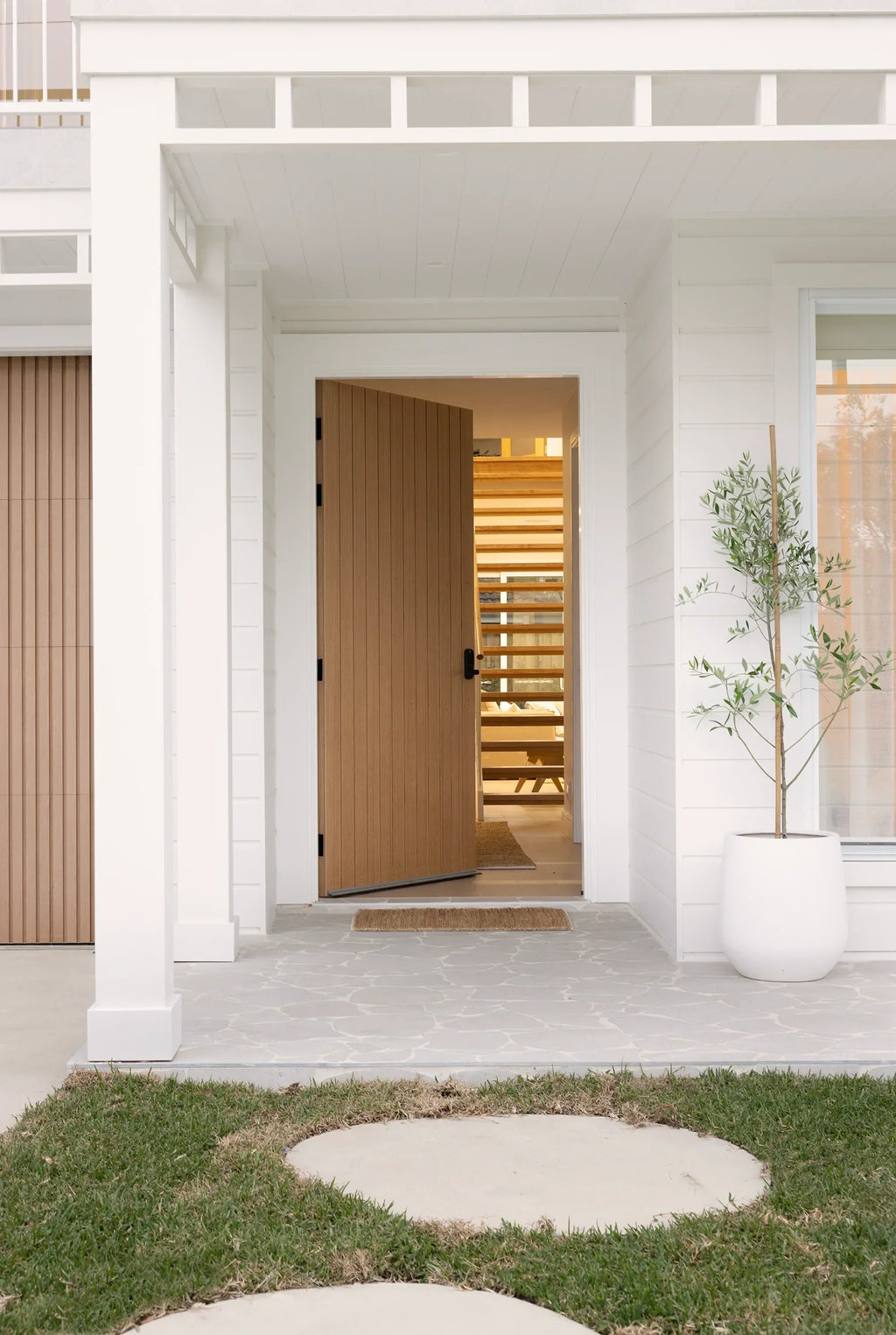 Why a jute doormat makes the perfect housewarming gift