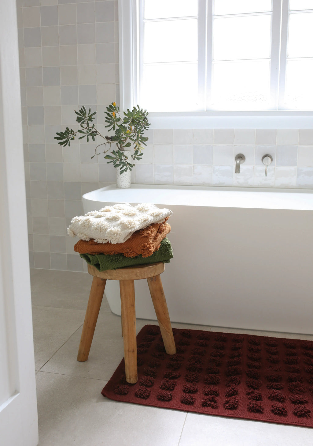 Merry Handwoven Cotton Bathmat in Mulberry