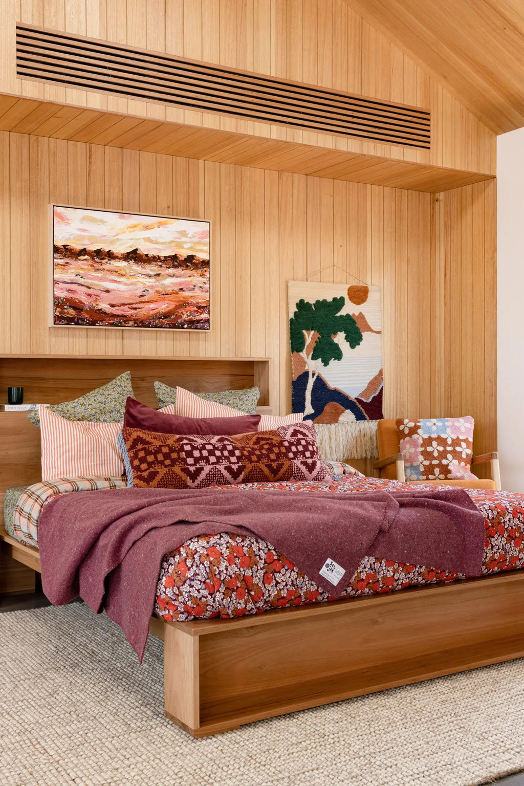 Alskar Handwoven Wool and Jute Rug in Beige