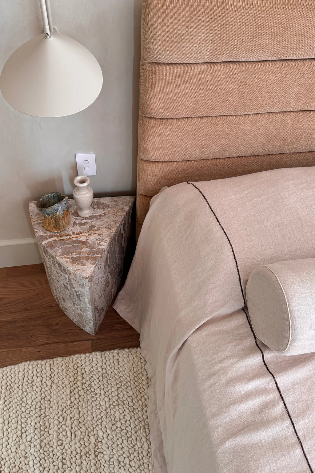 Newport Pebbly Weave Wool Rug in Ivory