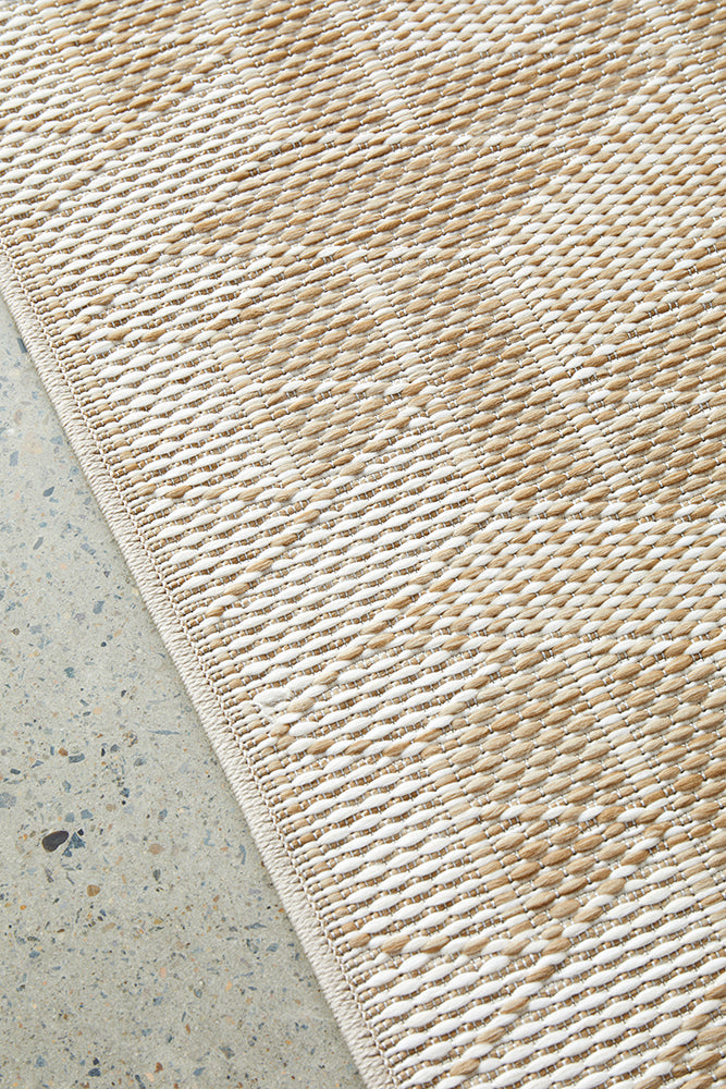 Patio Kudo Outdoor Rug in Natural