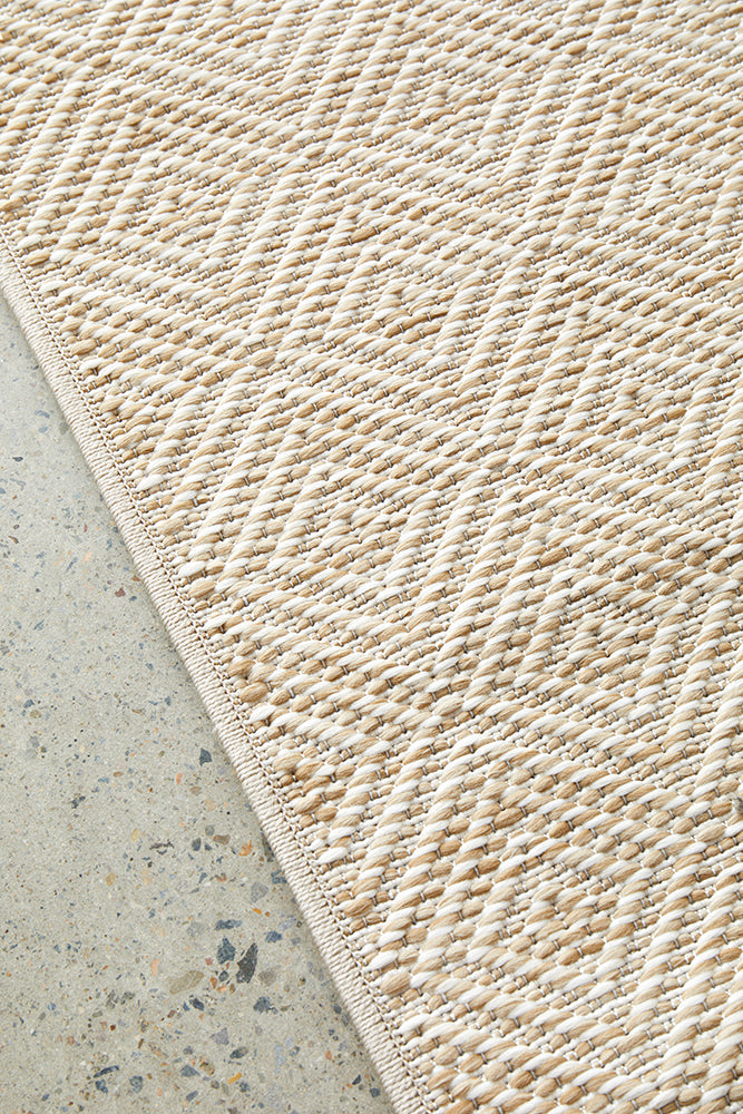Patio Misty Outdoor Rug in Natural