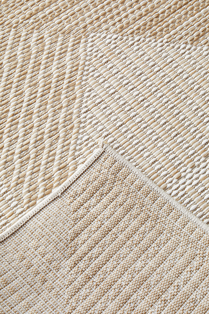 Patio Rico Outdoor Runner Rug in Natural