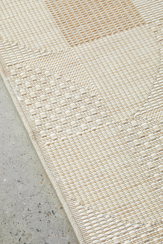 Patio Selin Outdoor Runner Rug in Natural