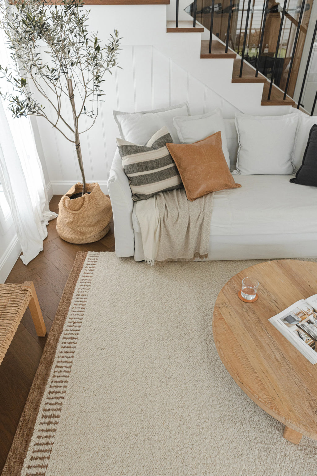 Sample of Ojai Wool & Jute Rug in Ivory