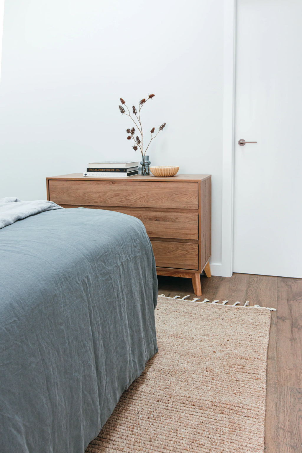 Kamya Ribbed Wool Rug in Natural