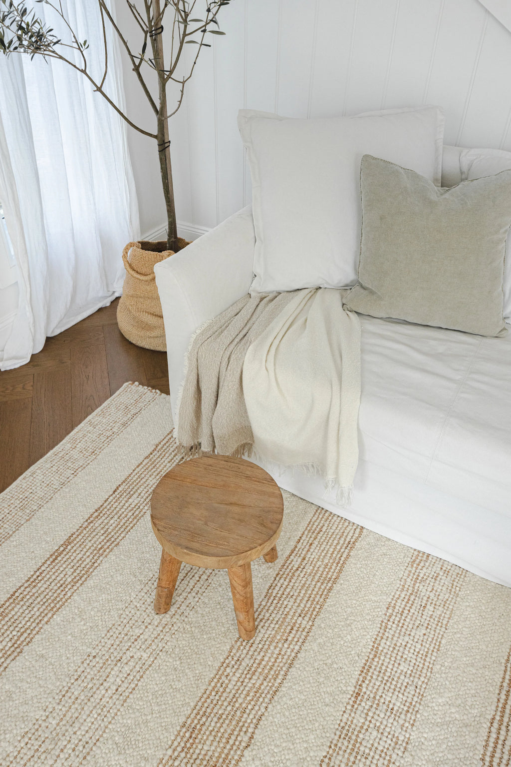 Laguna Wool and Jute Striped Rug in Ivory