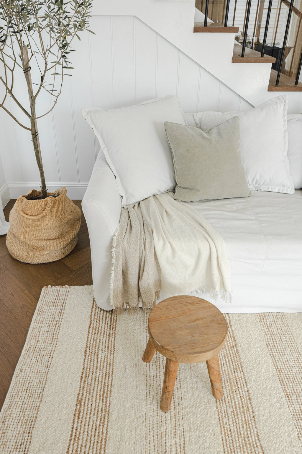 Laguna Wool and Jute Striped Rug in Ivory