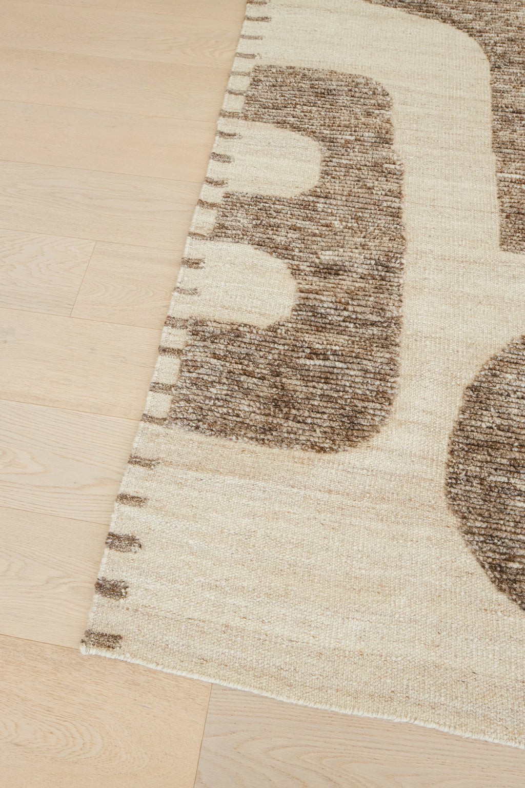 Leblon Abstract Pattern New Zealand Wool Rug in Natural