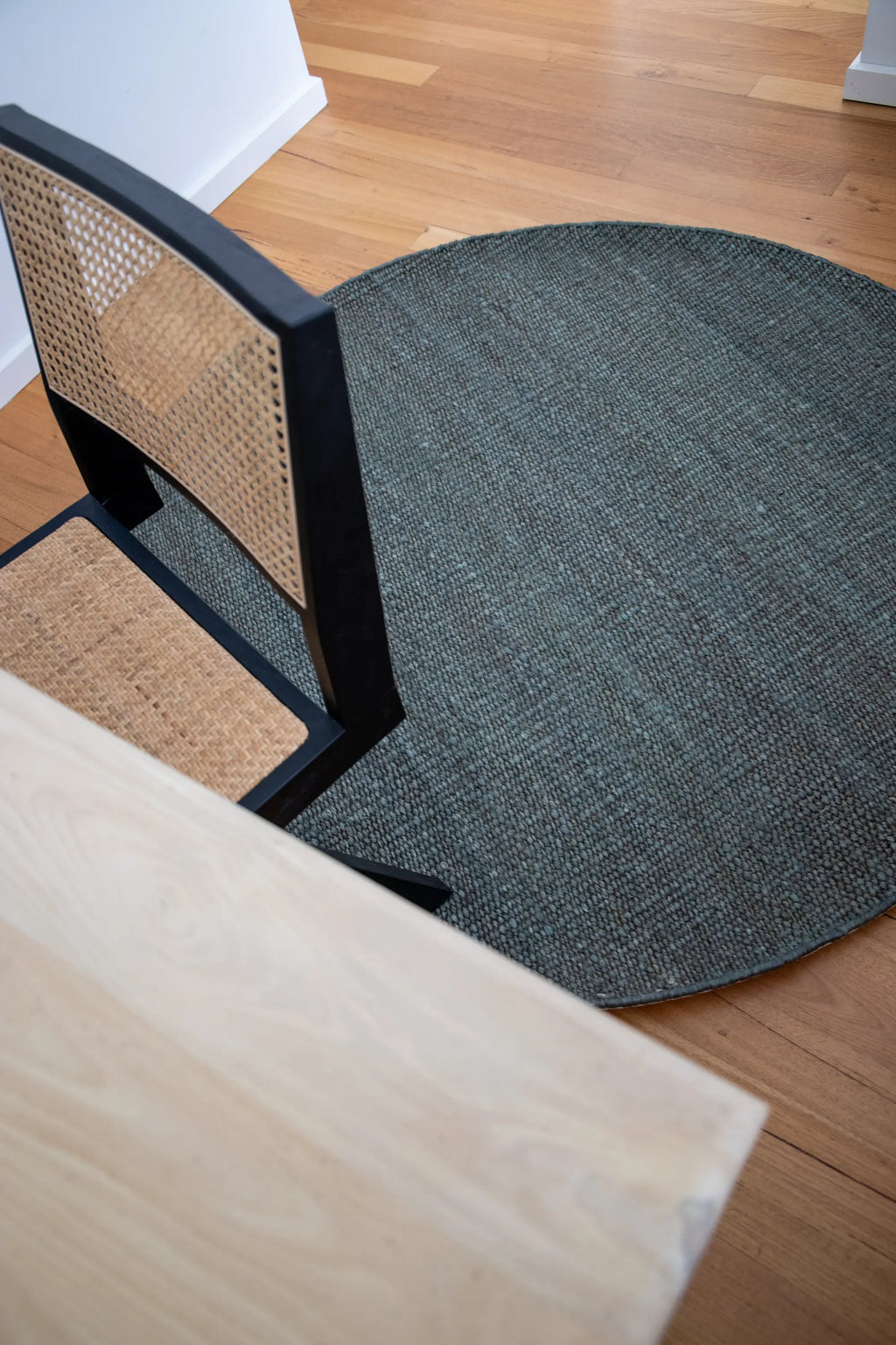 Sample of Dharana Jute Round Rug in Olive