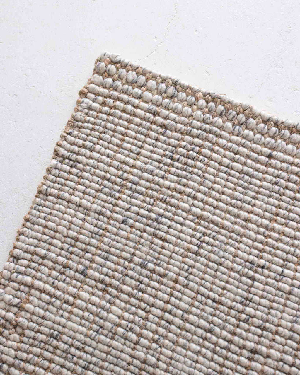 Alskar Handwoven Wool and Jute Doormat in Grey