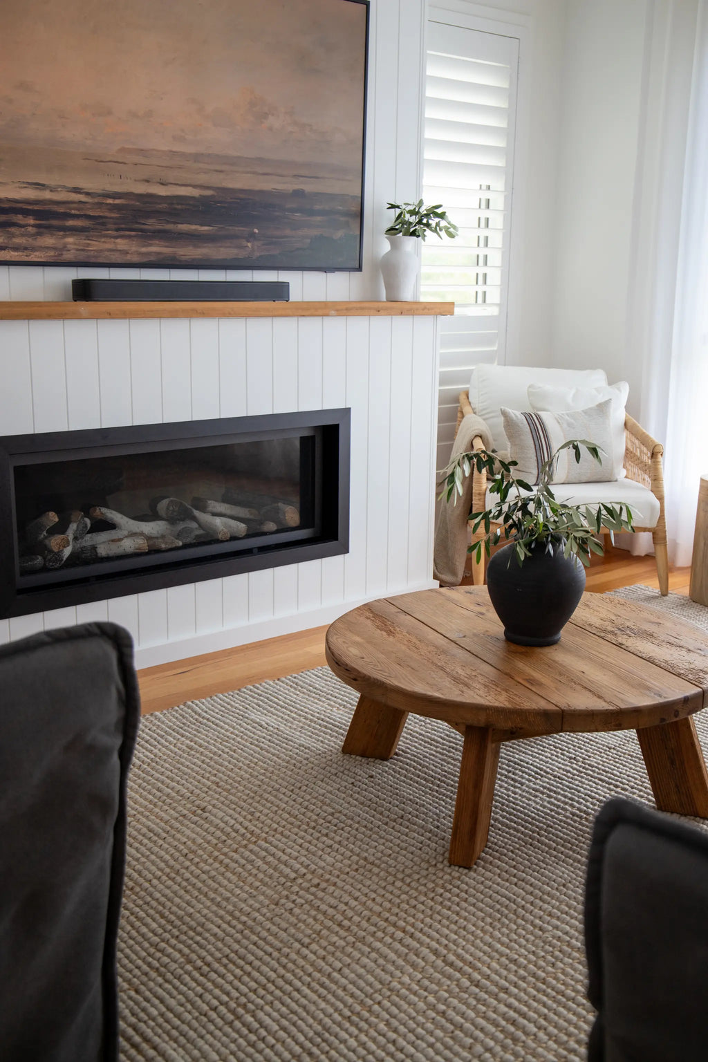 Alskar Handwoven Wool and Jute Rug in Beige